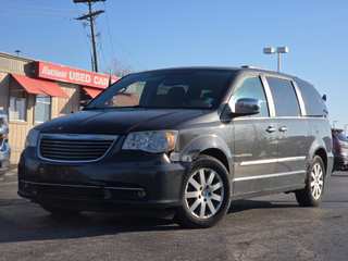 2012 Chrysler Town And Country TouringL