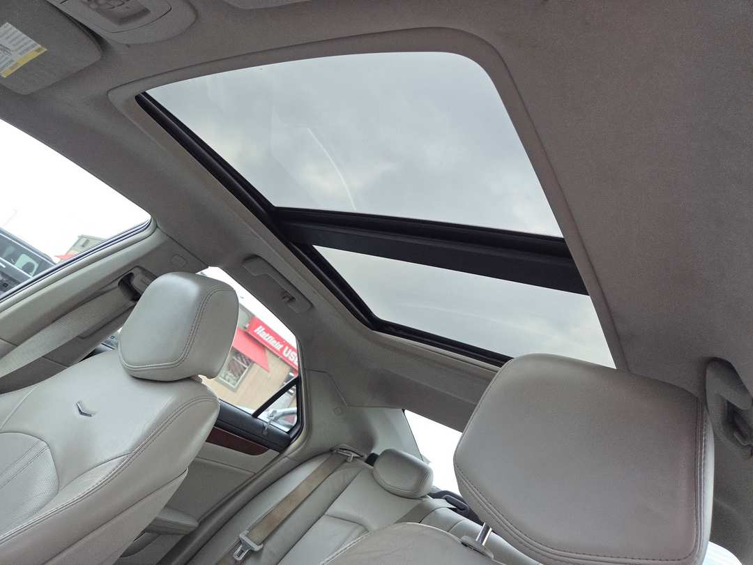 2011 Cadillac Cts Luxury - Image 3