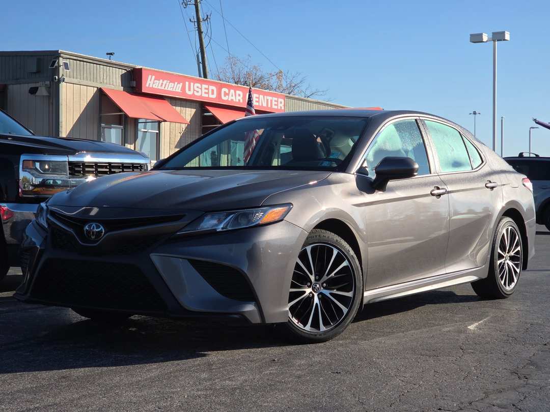2019 Toyota Camry - Image 2